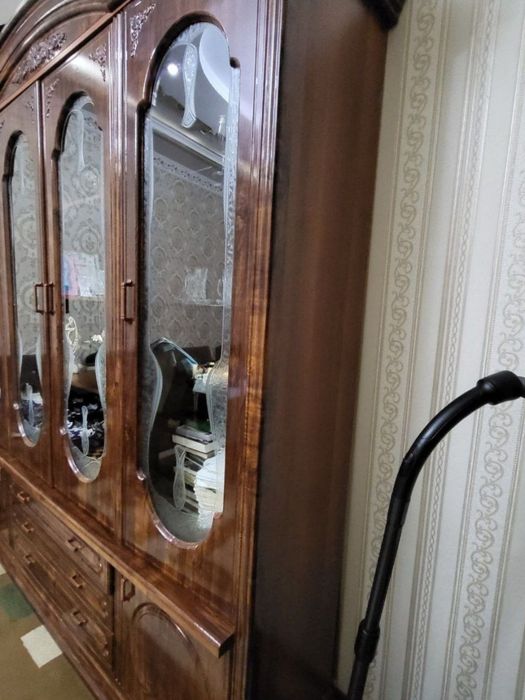 Горка сервант б/у