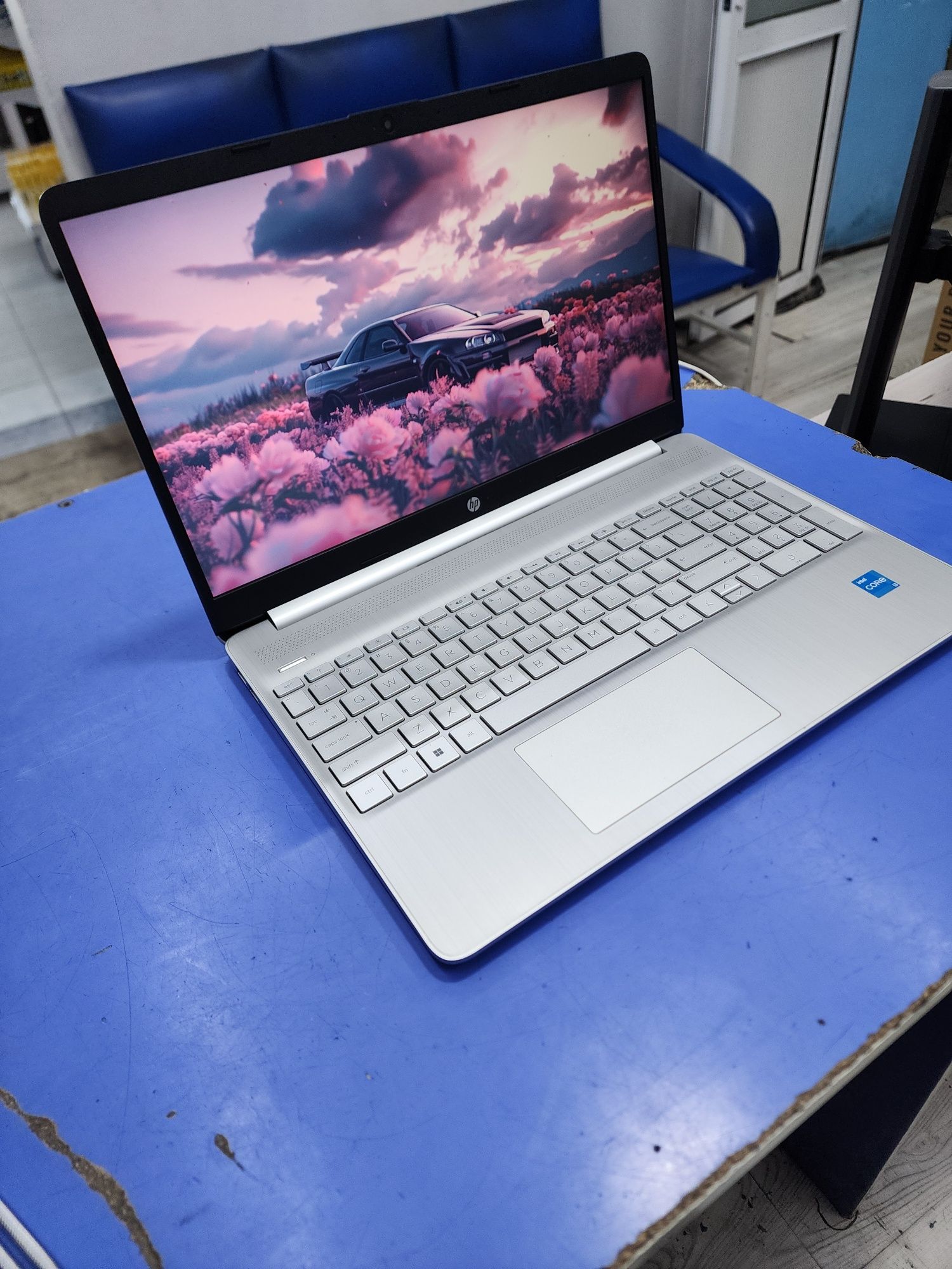 Срочно продаётся ноутбук Hp