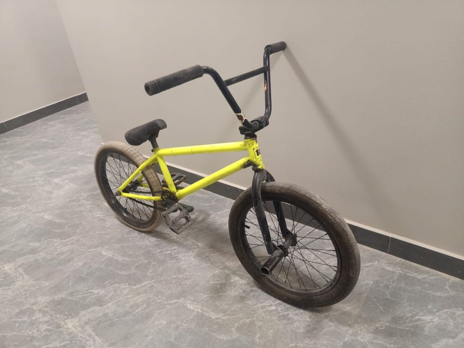 Велосипед Bmx в хорошем состоянии