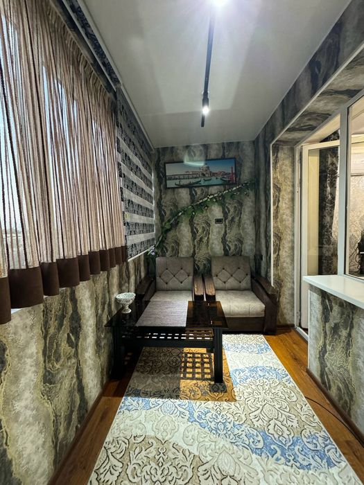 Банковский дом 2 в 3.массив феруза экобозор чимган.