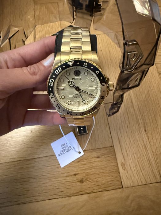 Нови Часовници Philipp Plein