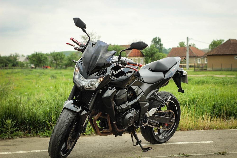 Motocicleta Kawasaki Z750 Naked