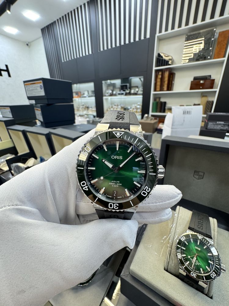 Oris Aquis Date Calibre 400