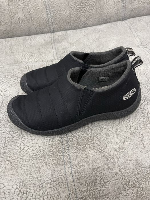 Продам обувь Keen