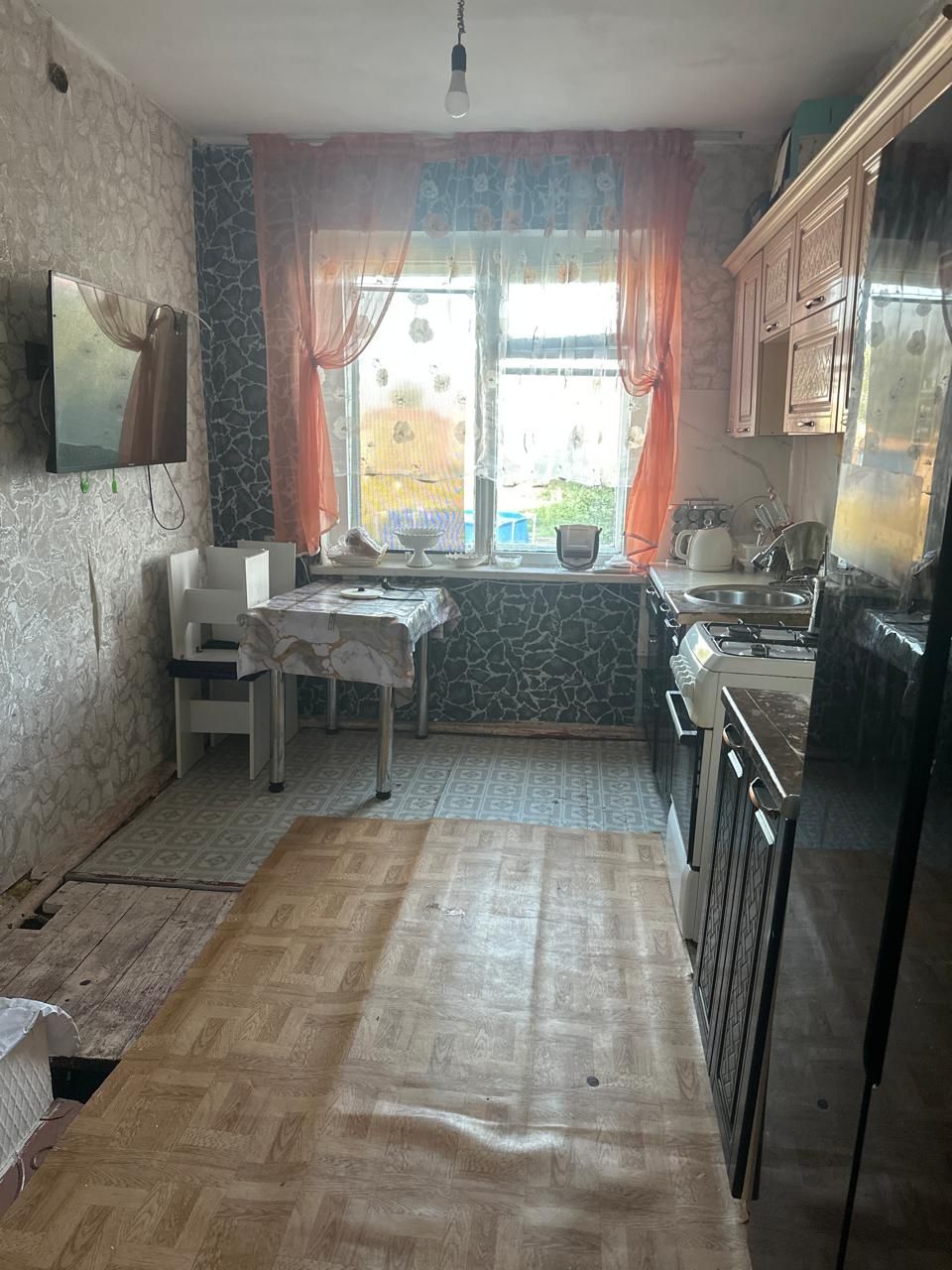Продается дом в поселке Алгабас..Или меняется на автомашину с доплатой