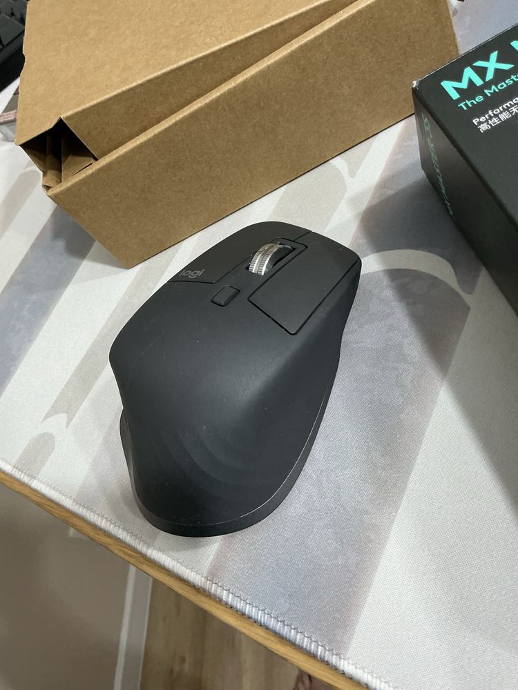 Logitech MX master 3s