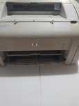 Vând imprimantă HP Laserjet 1018