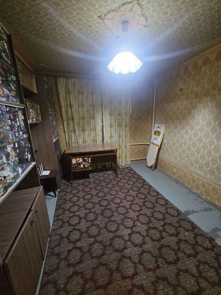 Продаю.  Чиланзар 25.  4 Х комнатная квартира