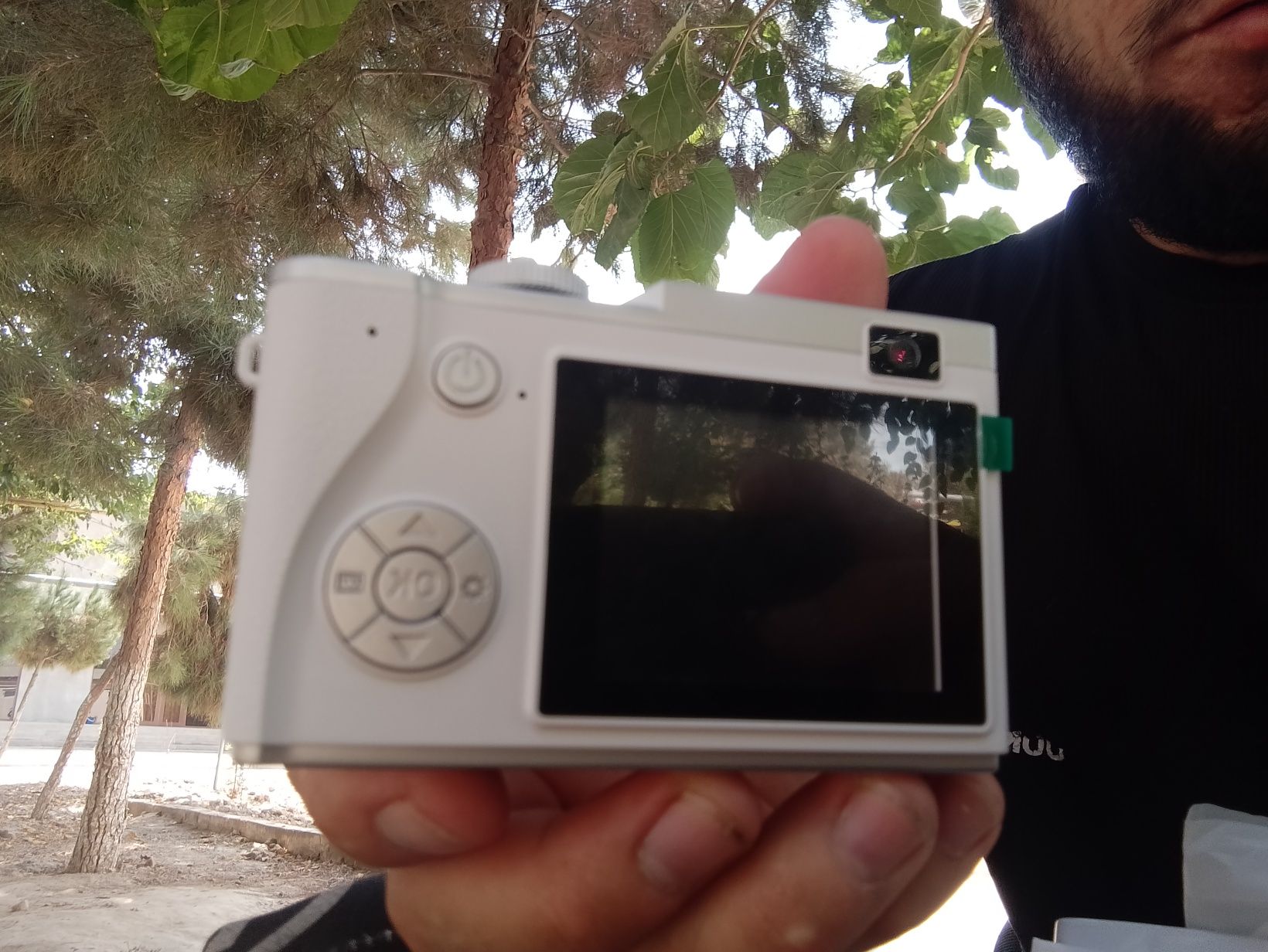Yangi turibti Vedeo va rasmga oladi 32 gb xotira karta qoʻshib berilad