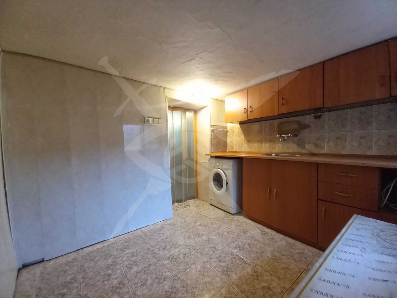 Продава се Етаж от къща в Варна, Автогара - 76 кв.м за 816 €/кв.м - Снимка #1