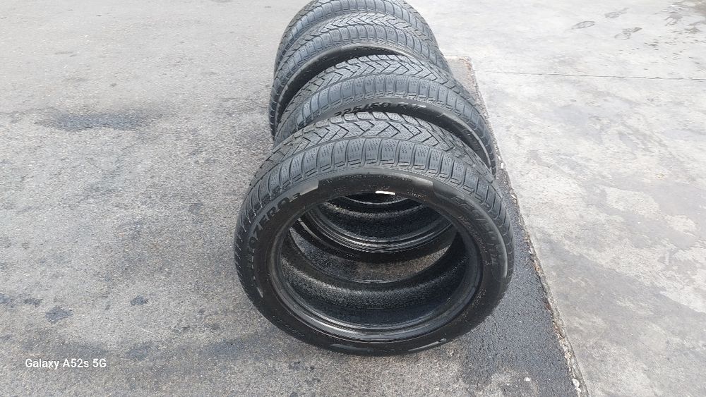 Гуми 17 цола 225 на 50  марка pirelli