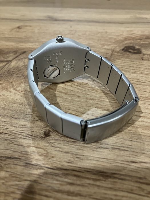 Часовник Swatch irony