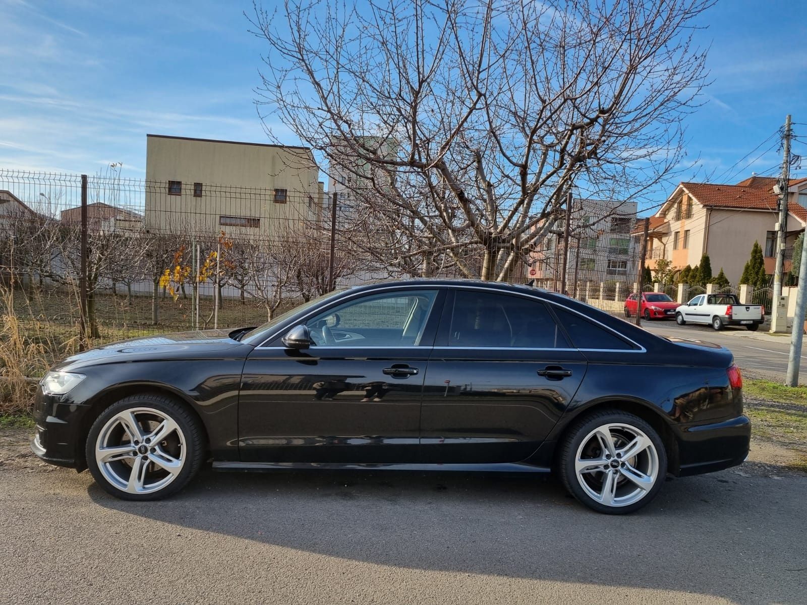 Vand sau schimb  Audi A6 ultra 2.0 tdi