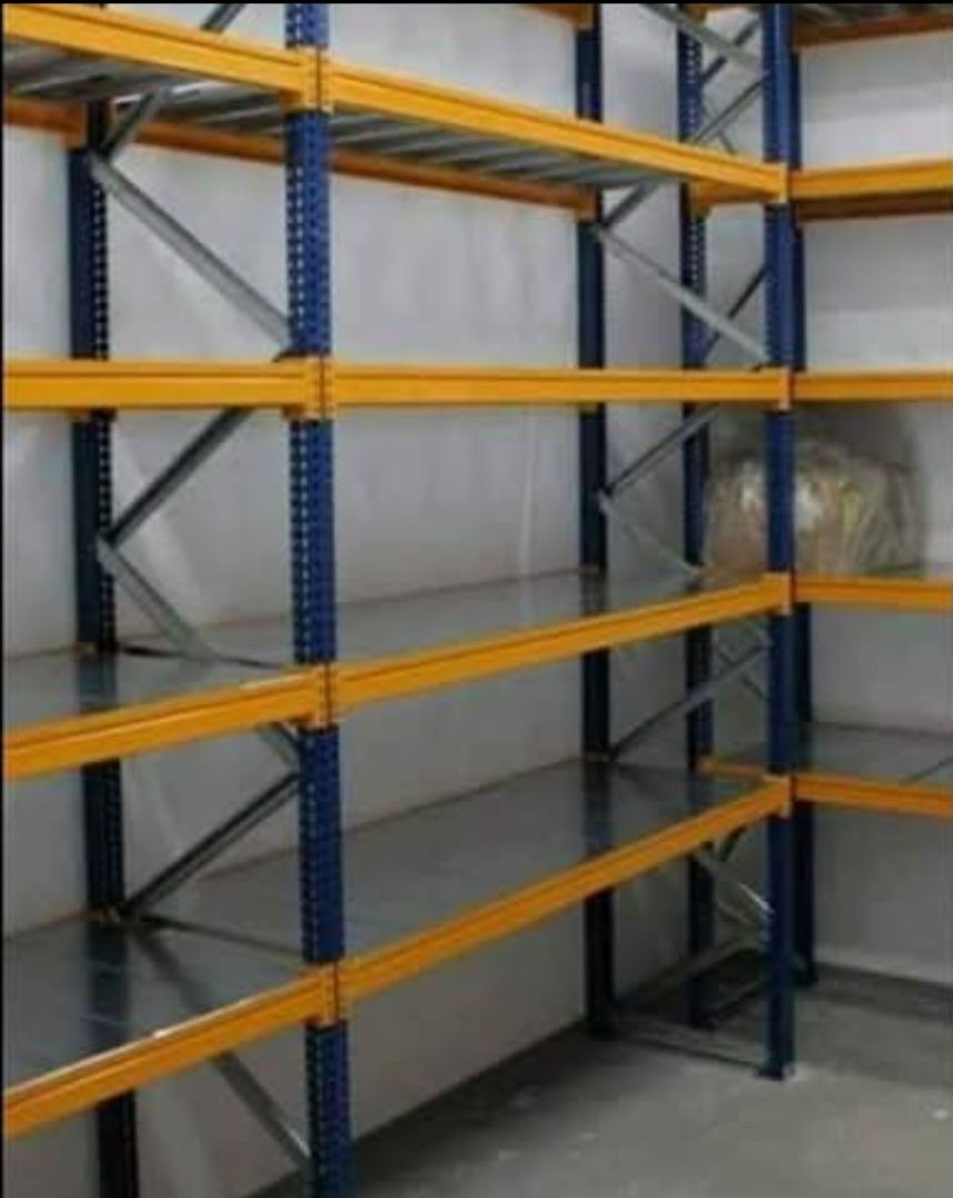 Rafturi metalice profesionale la diferite dimensiuni