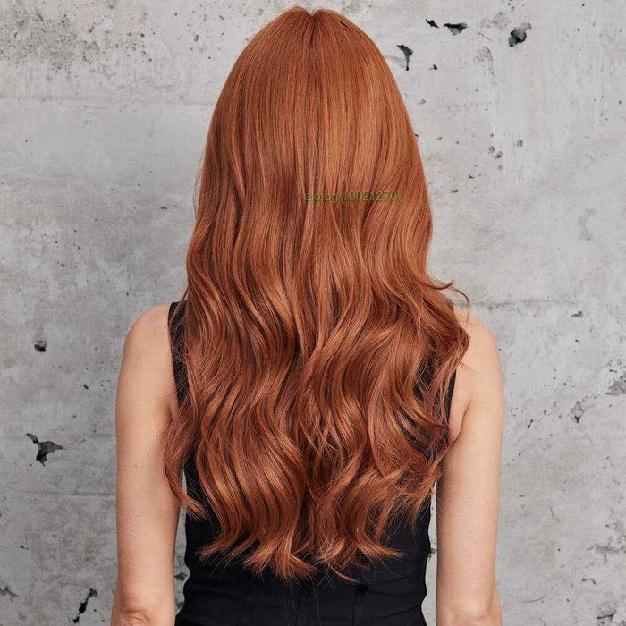 Кафява чуплива перука с бретон