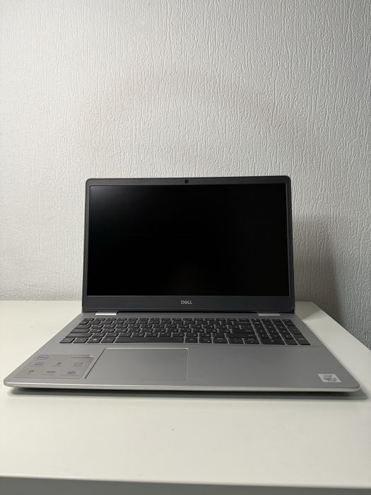 Ноутбук Dell Inspiron 5593, i5, 16GB RAM, SSD512GB, отличное состояние