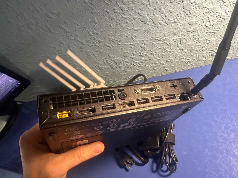 Lenovo Mini PC i5  8gb Ram  480SSD