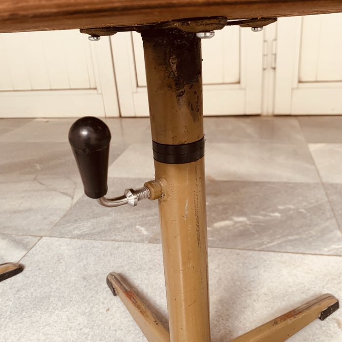 Ретро метални винтидж столчета