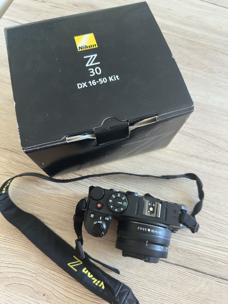 Nikon Z30 + 16-50 F