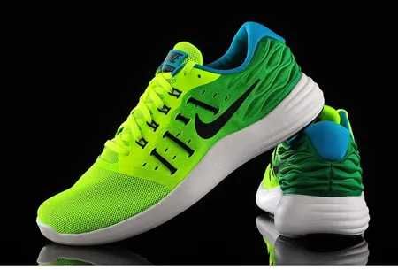 adidasi Nike LunarStelos, Galben/Negru, 44 -> NOU, SIGILAT