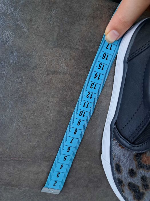 детски маратонки за момиче кецове,спортни обувки Clarks,кларк,ном27,5