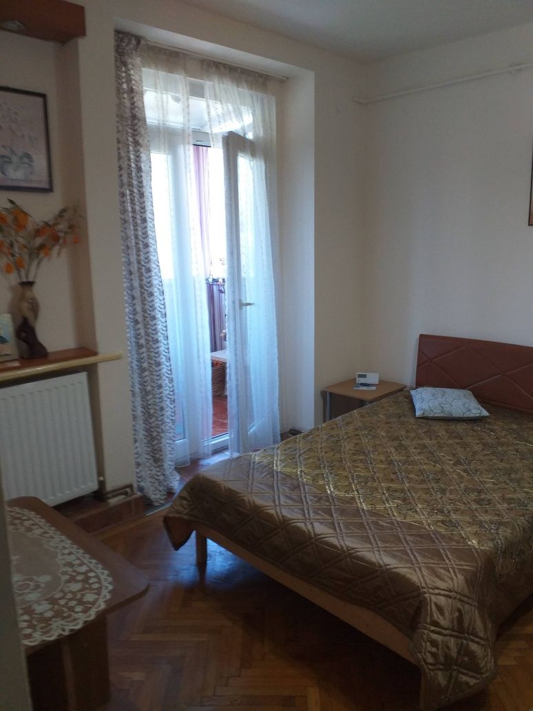 Închiriez garsonieră decomandata, ultracentral,aproape de Hotel Ramada