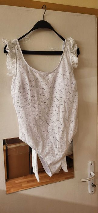 Чисто Нов Цял Бански