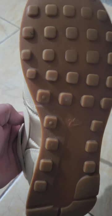 Маратонки със сатен и велур на Найк 39н