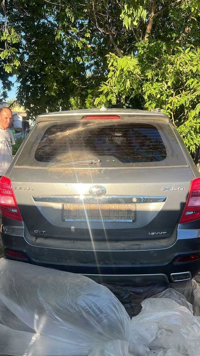 Крылья задние Лифан Lifan Х60 Крышка багажника фонари двери