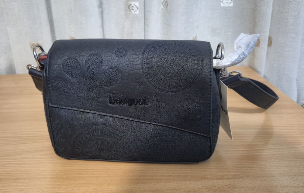 Geanta Desigual noua