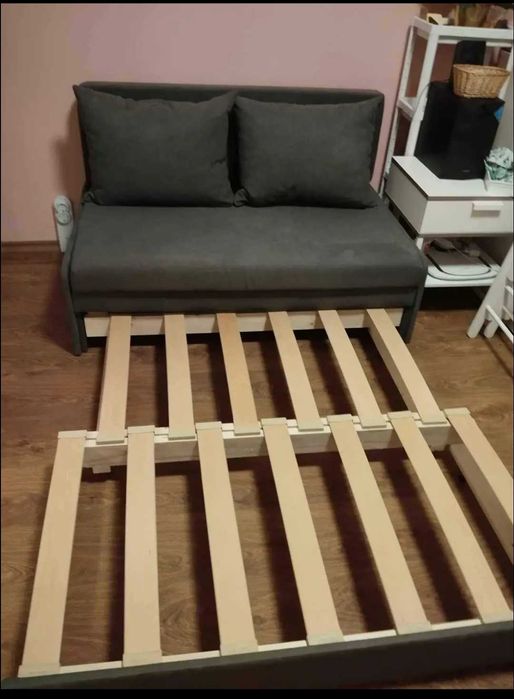 Разтегателен диван/легло