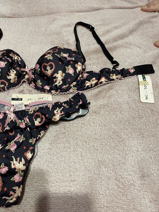 Set Jolidon nou si un set de 3 perechi de chiloti tanga Jolidon