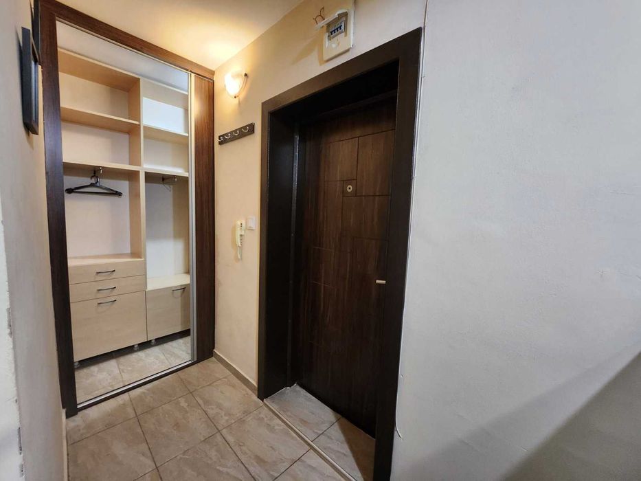 Дава се под наем Двустаен апартамент в Варна, Бизнес хотел - 65 кв.м за 600 € - Снимка #3