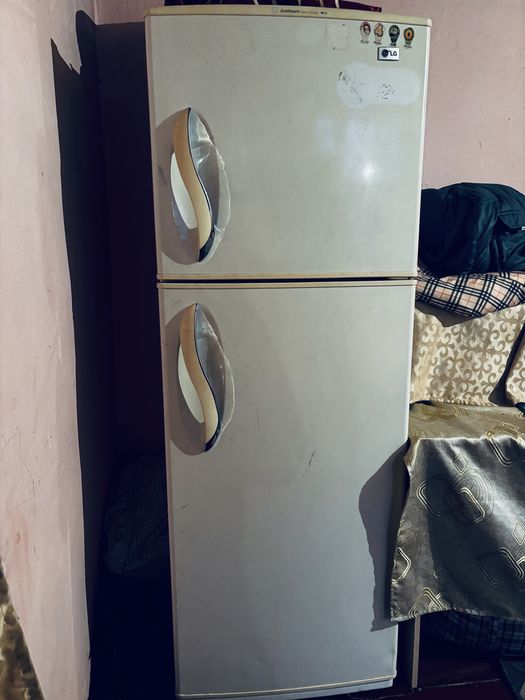 Холодилник LG Новый