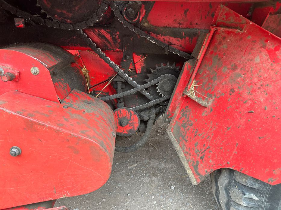 Рулонна балопресa welger