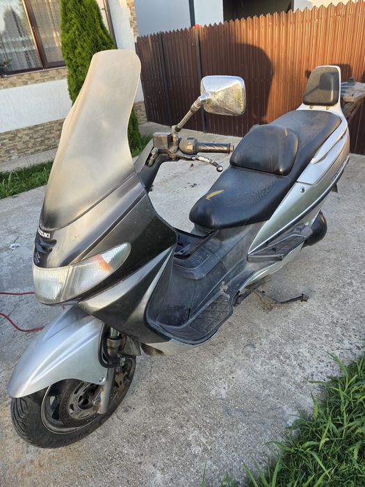 Suzuki burgman 400
