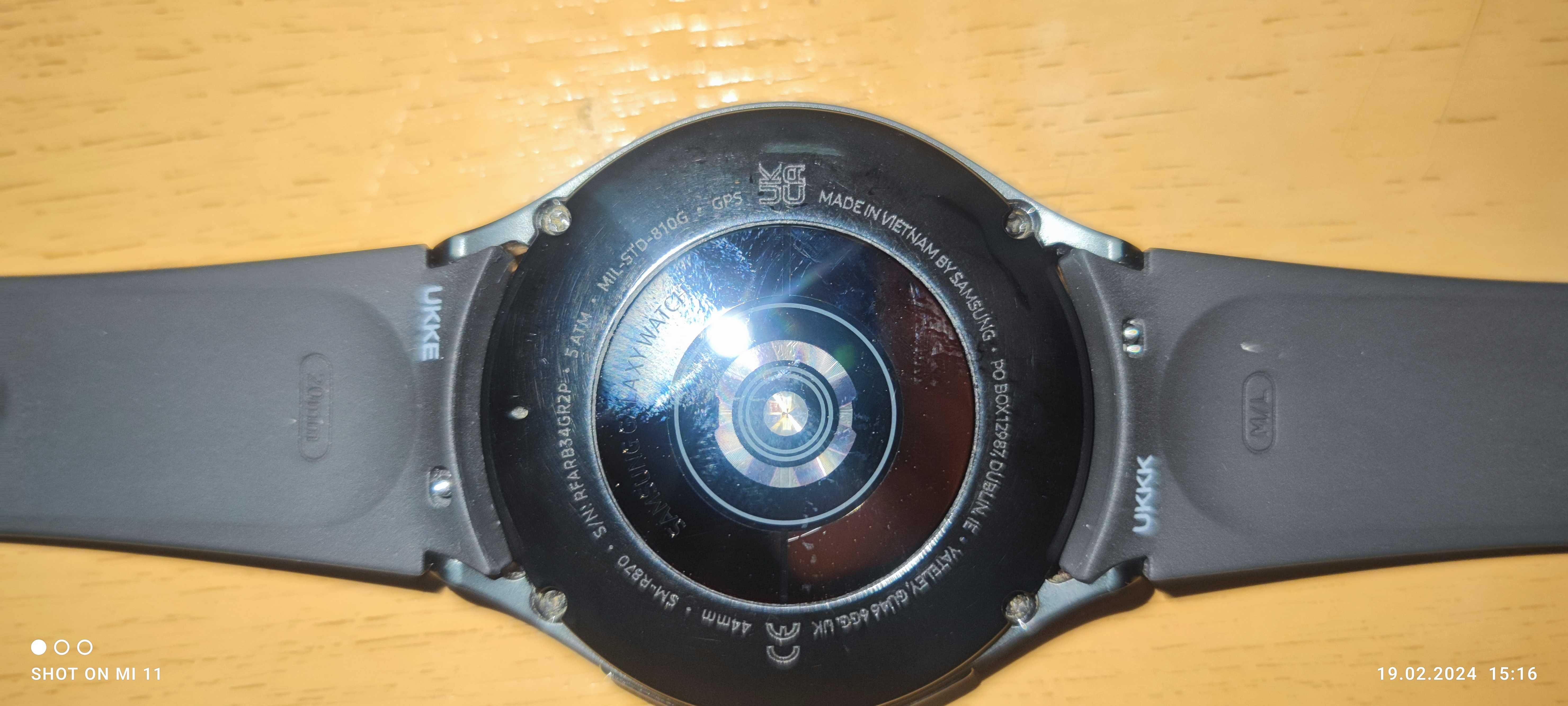 Samsung Galaxy Watch4 44mm (SM-R870)