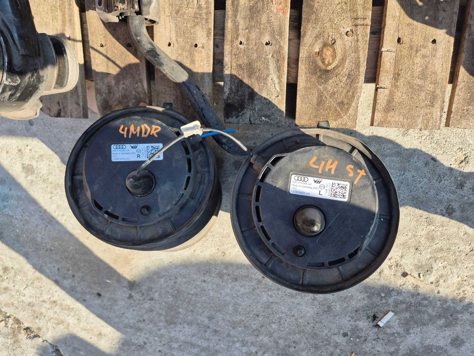 Perna spate Audi Q7 4M stanga dreapta 4M0616002AK 4M0616001AK