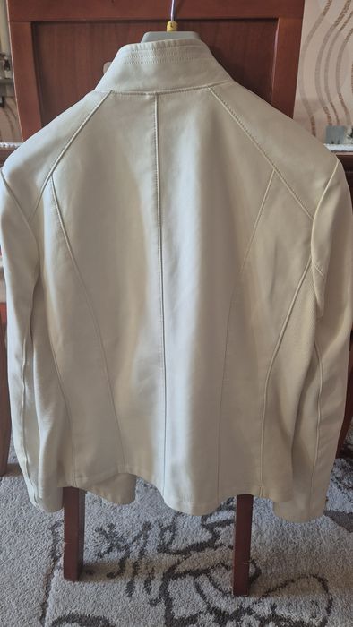 Дамско кожено яке