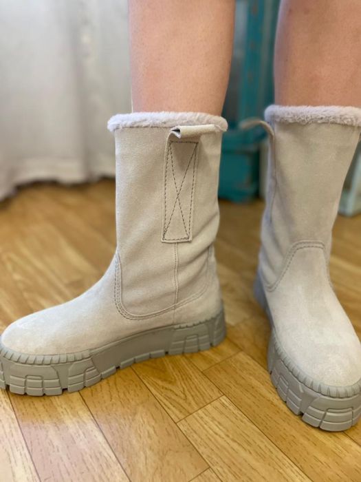 Продам зимние сапоги