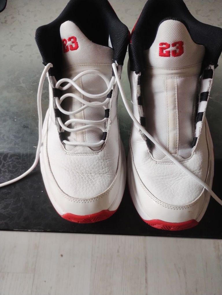 Jordan Max Aura 3