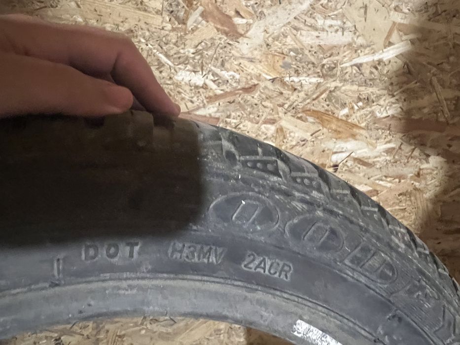 Anvelope iarna 195/50 r15