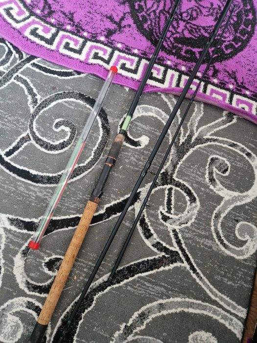 2 feede-re de vanzare