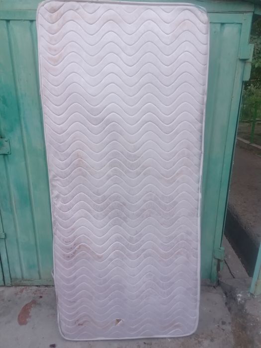 Матрас в очень хорошем состояние