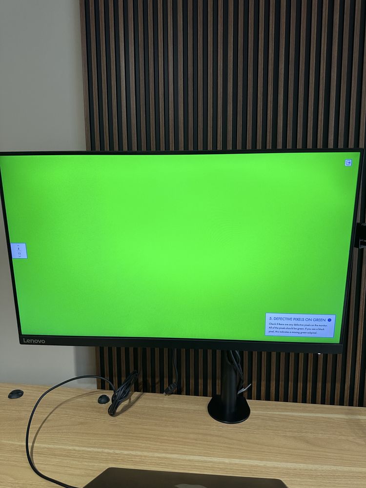 27 инчов монитор Lenovo D27
