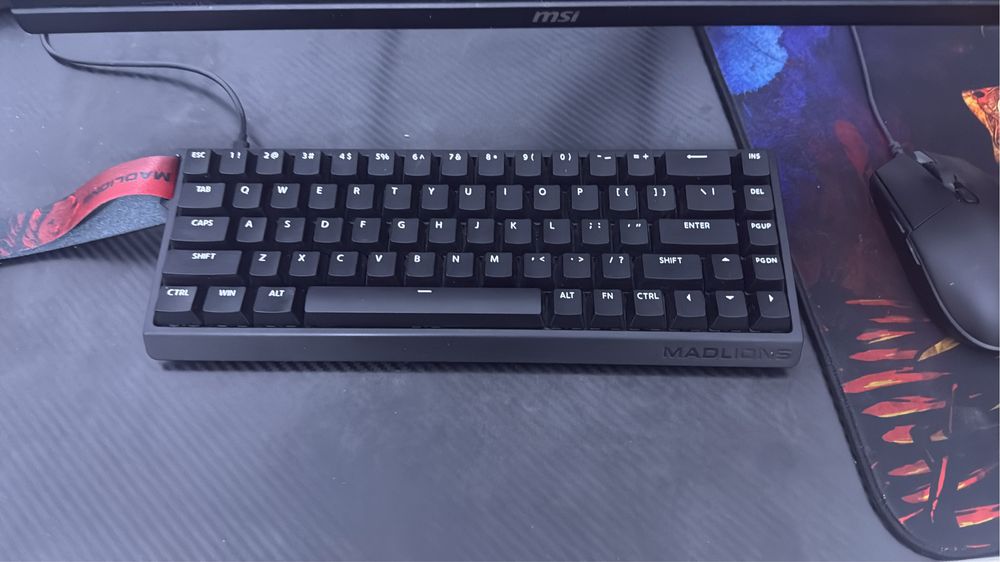 Магнитная игровая клавиатура