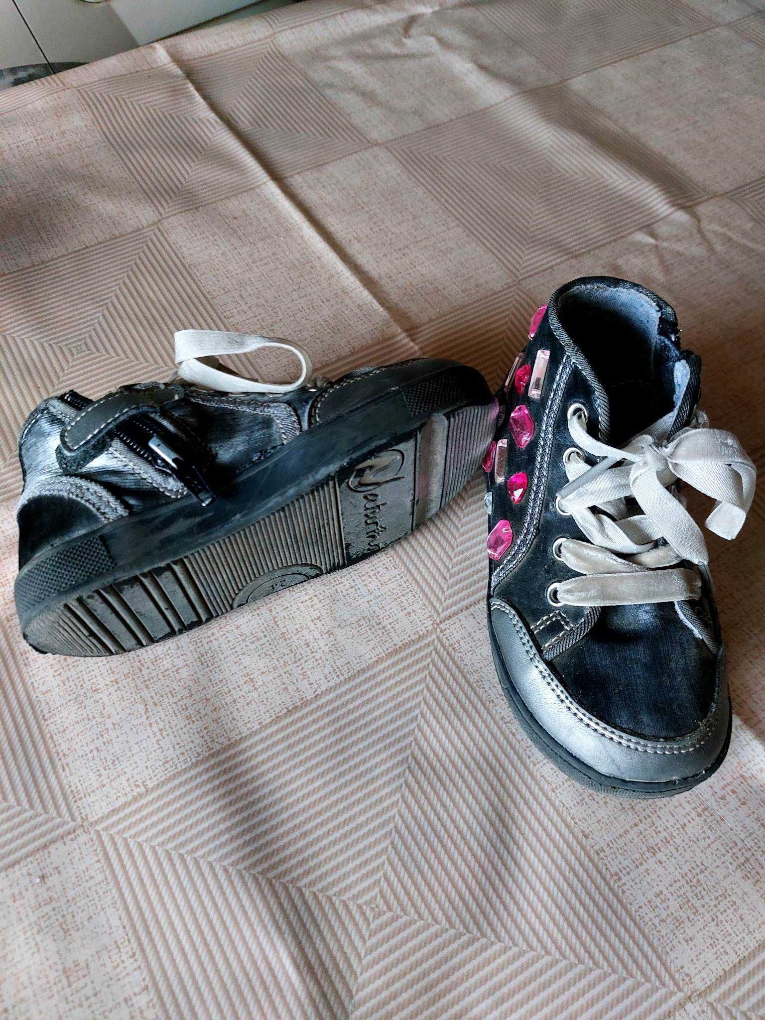 детски обувки 24 номер