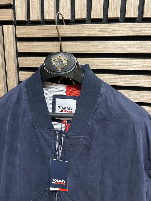 Tommy Jeans : Tommy Hilfiger - НОВО Яке 2in1 Яке/Елек размер М