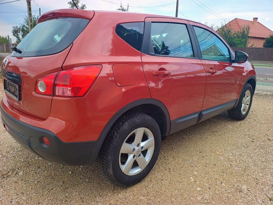 Nissan Qashqai 2.0 benzin