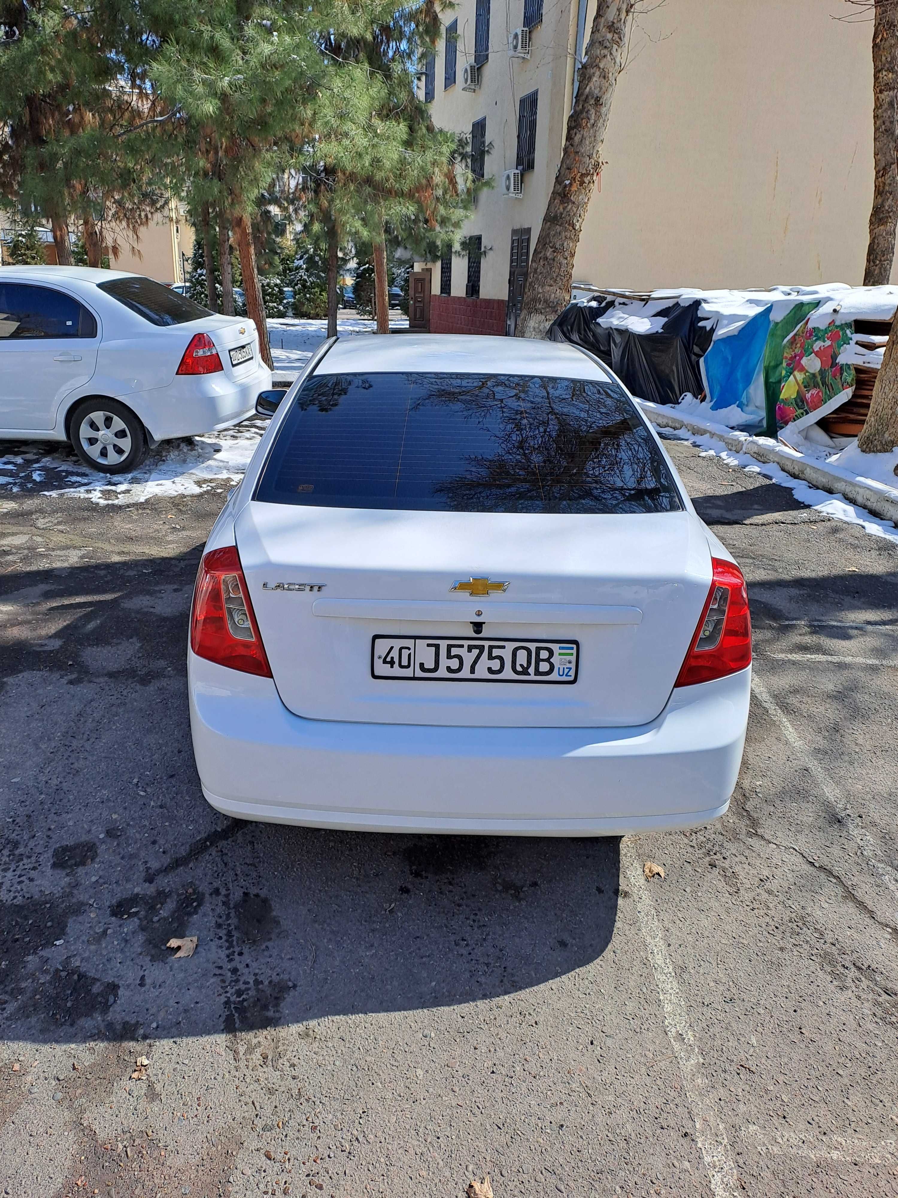 Gentra avtomat oq 11 800$ kelishamiz